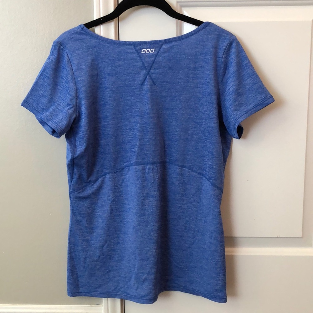Blue top - Picture 2 of 7